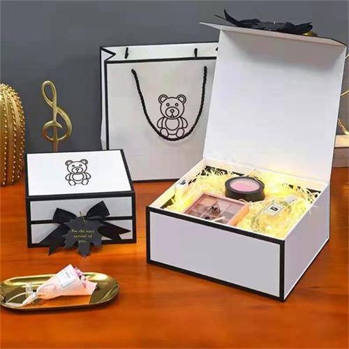 magnetic light boxes